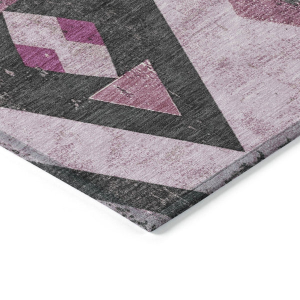HomeRoots 5' Stylish Pink Charcoal Mauve Aztec Washable Indoor Outdoor Area Rug – Durable, Versatile & Chic! 623870