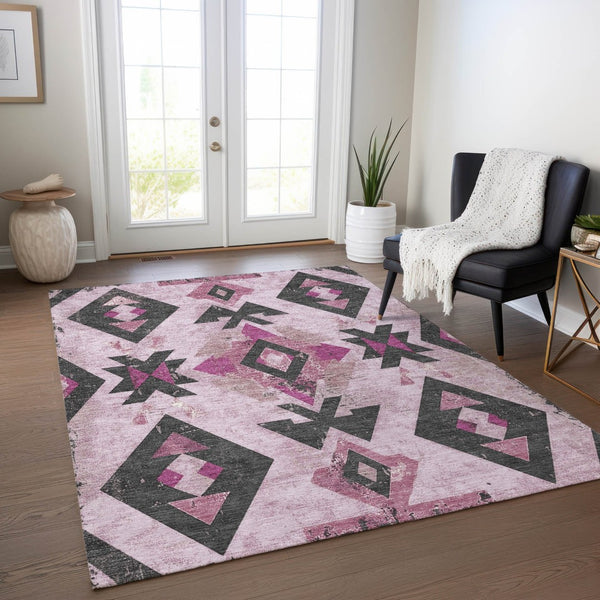 HomeRoots 5' Stylish Pink Charcoal Mauve Aztec Washable Indoor Outdoor Area Rug – Durable, Versatile & Chic! 623870