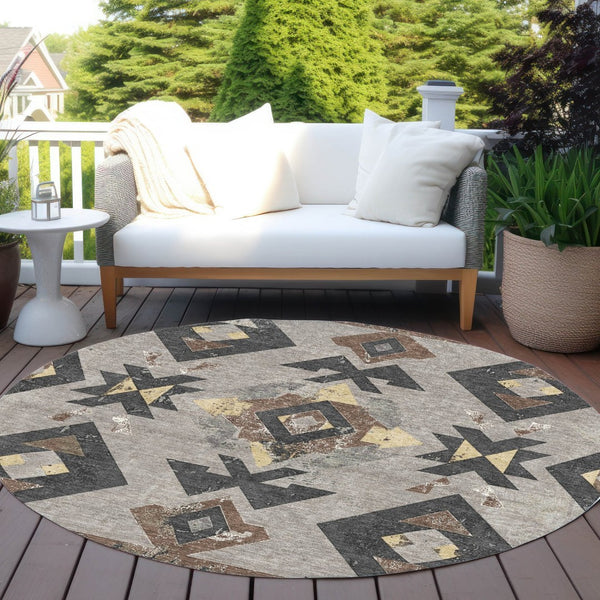 HomeRoots 8' Round Aztec Area Rug in Taupe Charcoal & Wheat – Washable, Durable for Indoor & Outdoor Spaces 623883