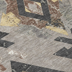 HomeRoots 8' Round Aztec Area Rug in Taupe Charcoal & Wheat – Washable, Durable for Indoor & Outdoor Spaces 623883