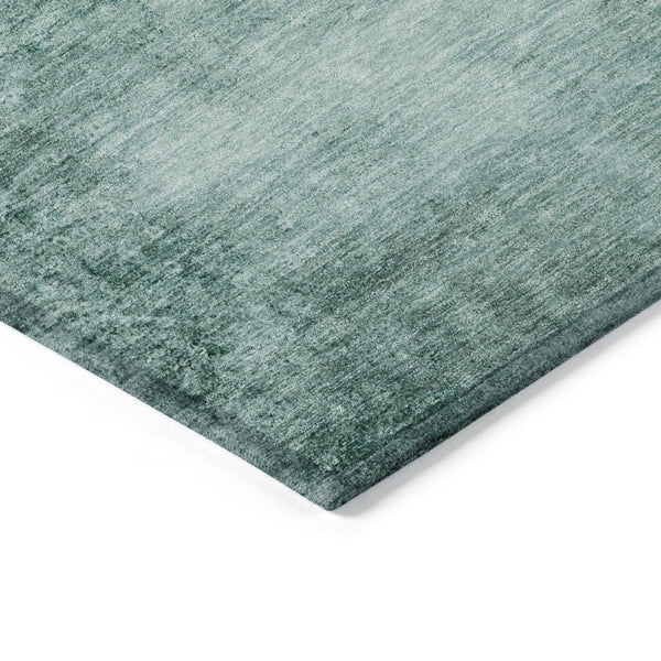 HomeRoots 8' Teal Blue and Ivory Round Abstract Area Rug - Washable, Durable for Indoor Outdoor Spaces 623961