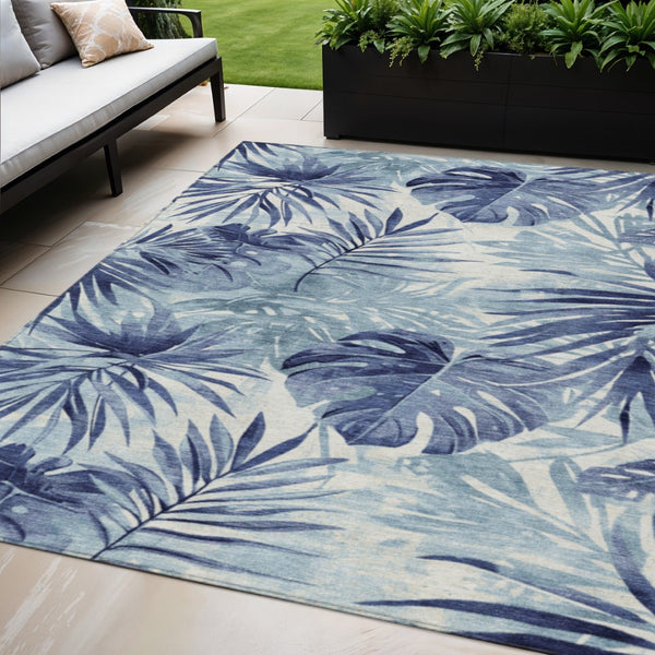 HomeRoots 5' Blue and Ivory Floral Area Rug - Durable, Washable Design for Indoor & Outdoor Spaces, 5' x 8' 624002