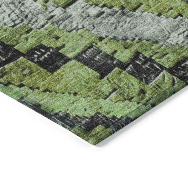 HomeRoots 8' Artichoke Green Round Aztec Indoor Outdoor Area Rug – Durable, Washable, Stylish for Any Space 624733