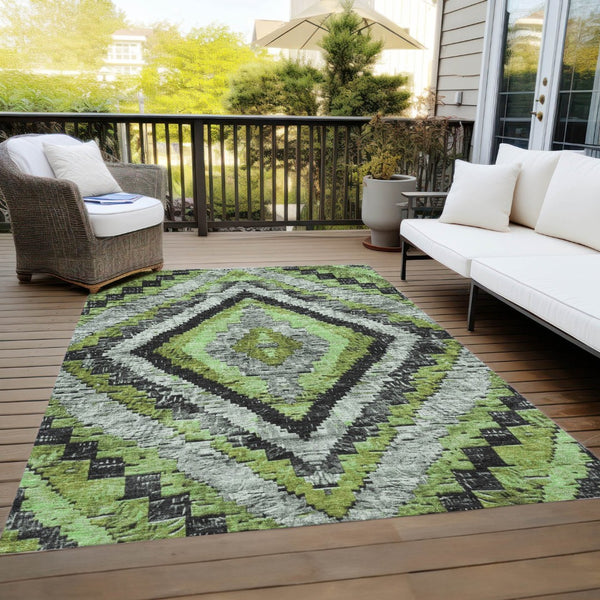 HomeRoots 8' X 10' Artichoke Green & Gray Aztec Rug - Washable, Durable Indoor/Outdoor Area Decor for High-Traffic Spaces 624734