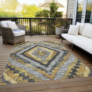 HomeRoots 10' X 14' Gold and Gray Aztec Rug – Stylish, Washable Area Rug for Indoor & Outdoor Spaces 624754