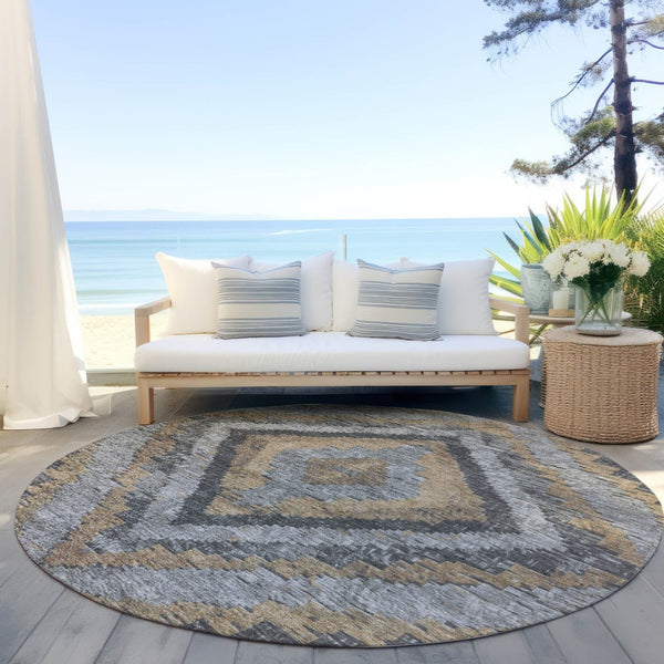HomeRoots 8' Khaki and Gray Round Aztec Indoor Outdoor Area Rug - Durable, Washable, Stylish for Any Space! 624757