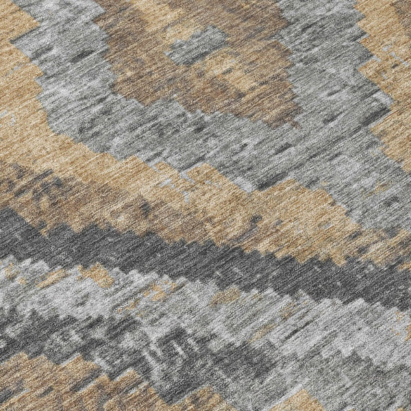 HomeRoots 8' Khaki and Gray Round Aztec Indoor Outdoor Area Rug - Durable, Washable, Stylish for Any Space! 624757