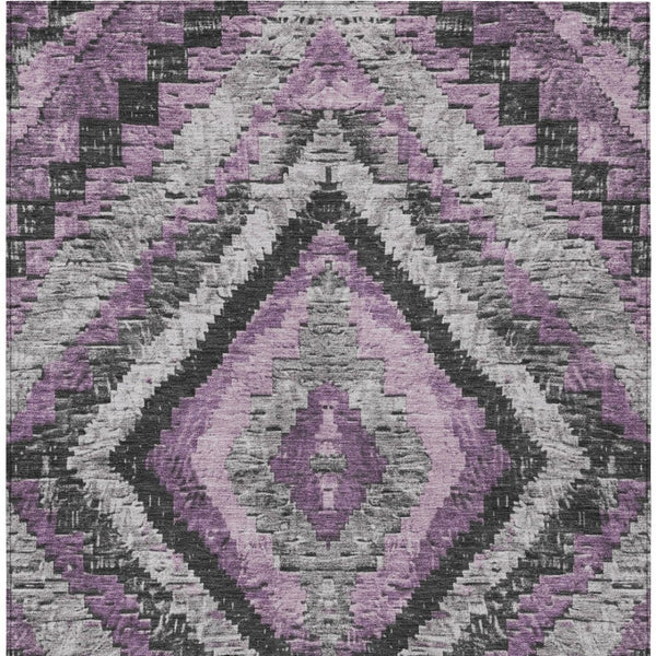 HomeRoots 5' Stylish Lavender & Gray Aztec Washable Area Rug - Durable Indoor/Outdoor Décor for High-Traffic Spaces 624762