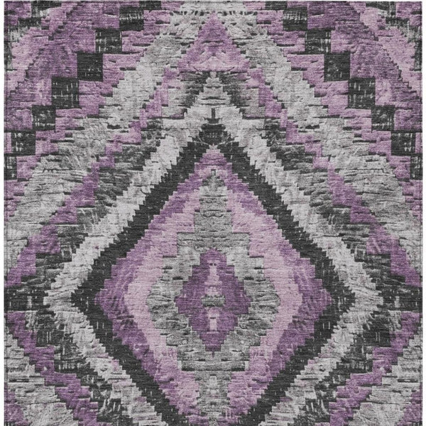 HomeRoots 5' Stylish Lavender & Gray Aztec Washable Area Rug - Durable Indoor/Outdoor Décor for High-Traffic Spaces 624762
