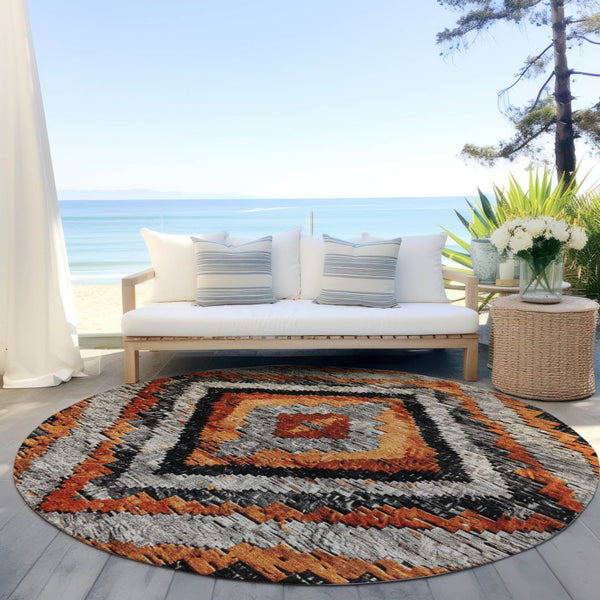 HomeRoots 8' Aztec Round Area Rug - Terra Cotta & Gray Washable Design for Indoor/Outdoor Durability & Style 624781