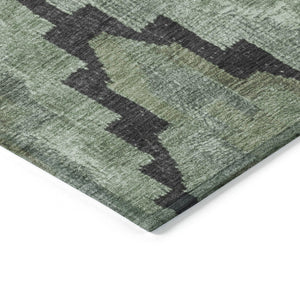 HomeRoots 8' Aztec Round Area Rug - Artichoke Green & Charcoal, Washable, Durable for Indoor & Outdoor Use 624895
