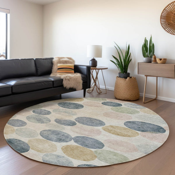 HomeRoots 5' Stylish Geometric Indoor/Outdoor Area Rug in Beige, Navy Blue & Gold - Washable & Durable Design 8' Round 625075