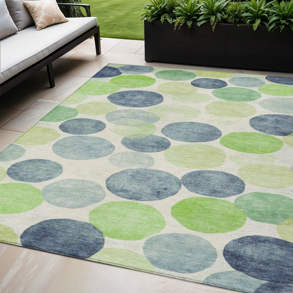 HomeRoots 5' Bold Modern Geometric Indoor Outdoor Area Rug in Navy Blue, Lime Green & Ivory – Washable! 5' X 8' 625086