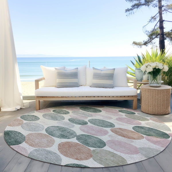 HomeRoots 5' Salmon Green and Peach Geometric Area Rug - Stylish, Washable, Indoor/Outdoor Comfort for All Spaces 8' Round 625111