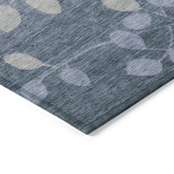 HomeRoots 5' Denim Blue and Gray Floral Area Rug - Durable, Washable Design for Indoor and Outdoor Spaces 8' Round 625171