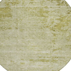 HomeRoots 5' Artichoke Green and Ivory Abstract Washable Area Rug for Indoor and Outdoor High-Traffic Use 8' Round 625219