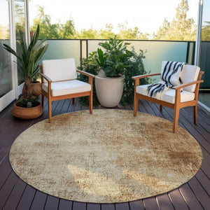 HomeRoots 8' Round Abstract Area Rug in Beige & Brown - Washable, Durable, Modern Design for Indoors & Outdoors 625297