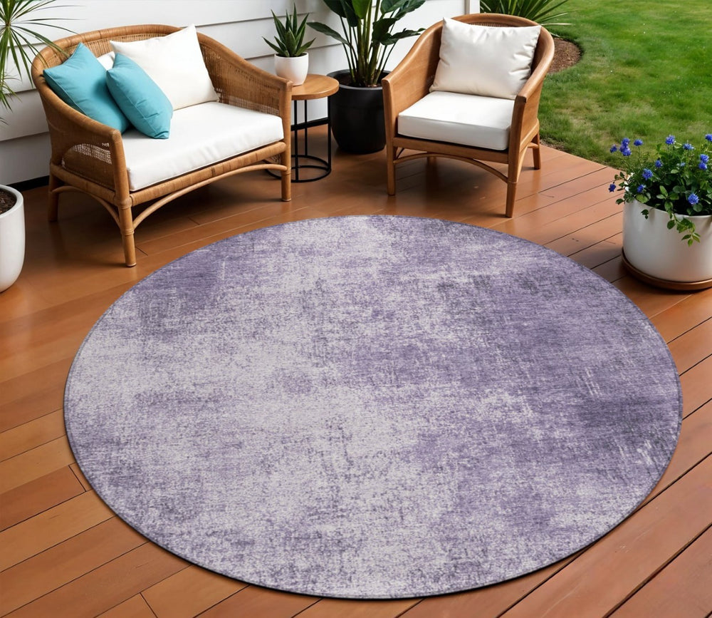 HomeRoots 8' Round Abstract Geometric Area Rug in Lavender & Lilac – Stylish, Washable for Indoor/Outdoor Use 625315