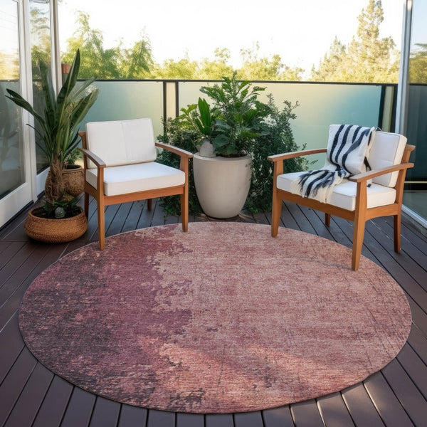 HomeRoots 8' Coral and Mauve Round Abstract Rug – Durable, Washable, Modern Design for Indoor & Outdoor Spaces 625333