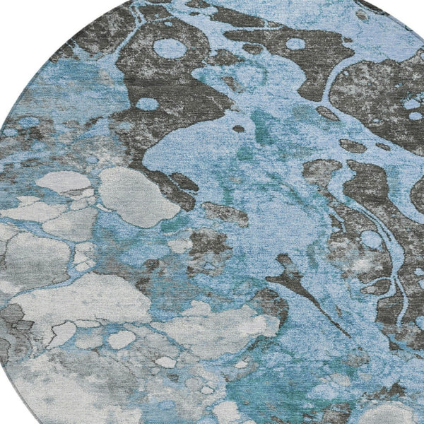 HomeRoots 8' Blue and Charcoal Round Abstract Washable Rug - Stylish Indoor/Outdoor Area Rug for Any Space 625471