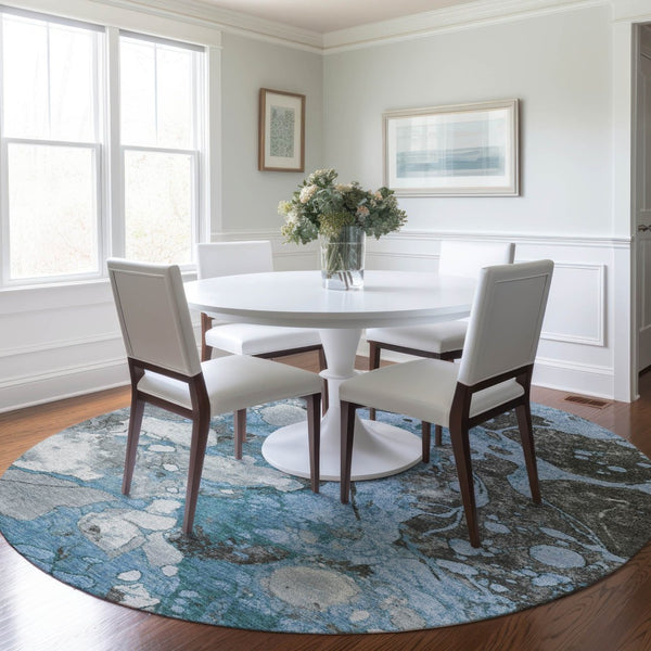HomeRoots 8' Blue and Charcoal Round Abstract Washable Rug - Stylish Indoor/Outdoor Area Rug for Any Space 625471