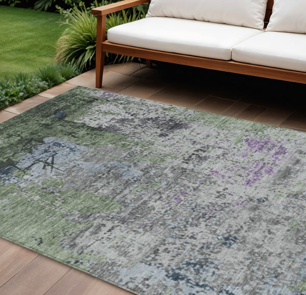 HomeRoots 8' X 10' Fern Green and Ivory Abstract Area Rug - Washable, Durable, Stylish for Indoor & Outdoor Use 625520