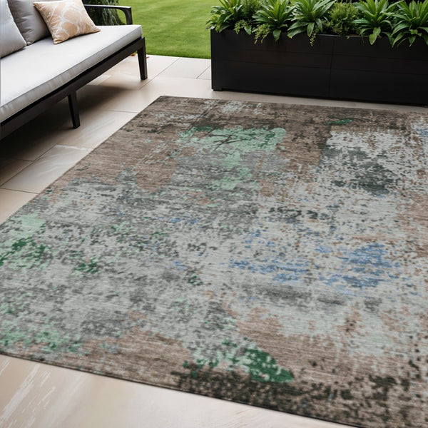 HomeRoots 5' X 8' Indoor-Outdoor Taupe & Ivory Abstract Area Rug - Stylish, Washable & Durable for Any Space 625536