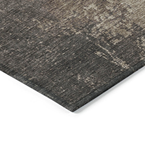 HomeRoots 8' Taupe and Beige Round Abstract Rug - Stylish, Machine Washable, Indoor & Outdoor, Durable Design 625573
