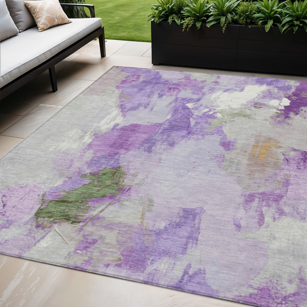 HomeRoots 5' Vibrant Purple and Green Abstract Area Rug – Washable, Durable, Indoor/Outdoor Versatility! 625620