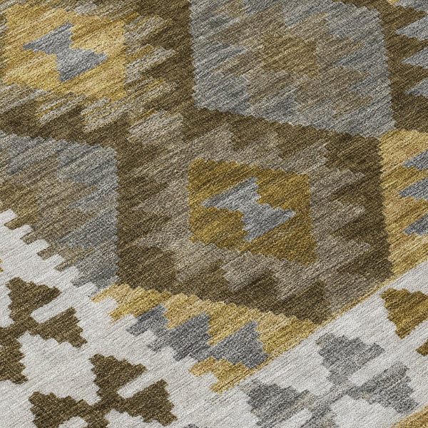 HomeRoots 8' Round Tribal Washable Area Rug – Elegant Brown, Ivory & Gold Design for Indoor & Outdoor Spaces 625722
