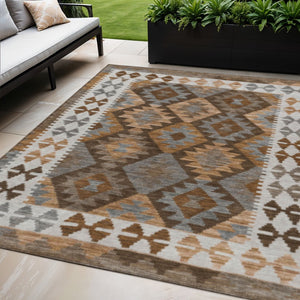 HomeRoots 5' X 8' Copper Ivory Gray Tribal Area Rug – Washable, Durable, Indoor/Outdoor Perfect for High-Traffic Spaces 625727