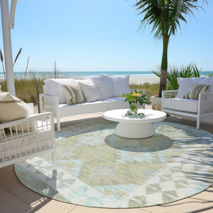 HomeRoots 8' Round Tribal Area Rug in Sage, Sky Blue & Copper - Washable, Durable for Indoor & Outdoor Use 625758