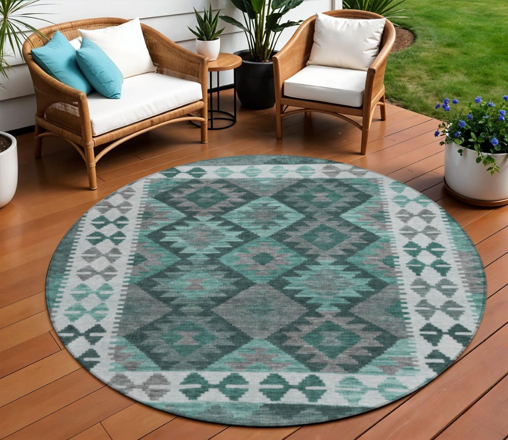 HomeRoots 8' Round Tribal Area Rug in Pale Aqua, Ivory & Gray – Washable, Durable for Indoor/Outdoor Spaces 625764