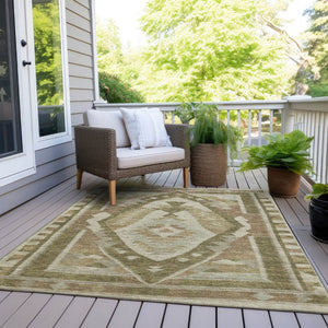 HomeRoots 5' Stylish Tribal Washable Area Rug - Neutral Linen, Ivory & Brown for Indoor/Outdoor Spaces 625793