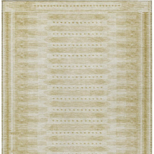 HomeRoots 5' Gold and Beige Geometric Washable Area Rug - Durable, Stylish Indoor/Outdoor Accent for All Spaces 625811