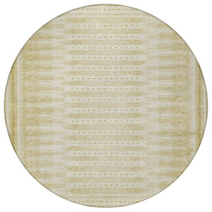 HomeRoots 8' Gold and Beige Geometric Round Washable Area Rug for Indoor & Outdoor Spaces - Stylish Comfort 625812