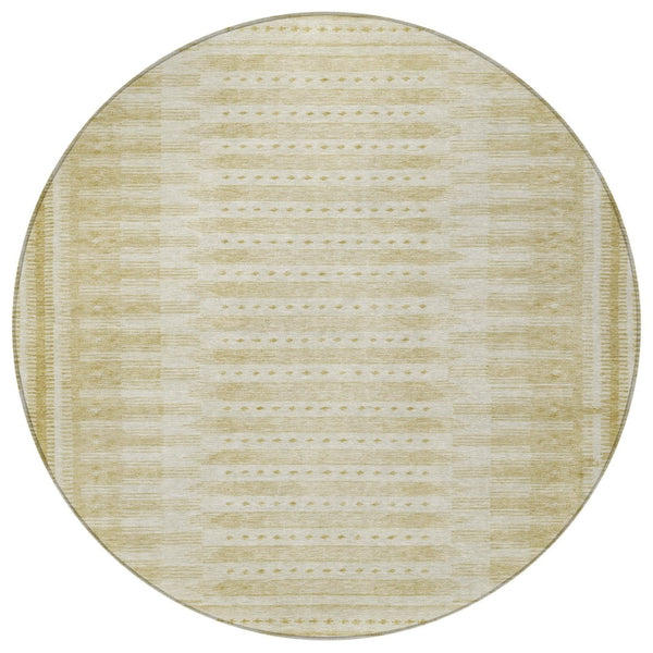 HomeRoots 8' Gold and Beige Geometric Round Washable Area Rug for Indoor & Outdoor Spaces - Stylish Comfort 625812