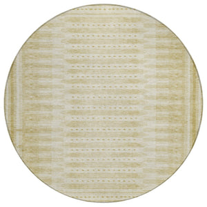 HomeRoots 8' Gold and Beige Geometric Round Washable Area Rug for Indoor & Outdoor Spaces - Stylish Comfort 625812