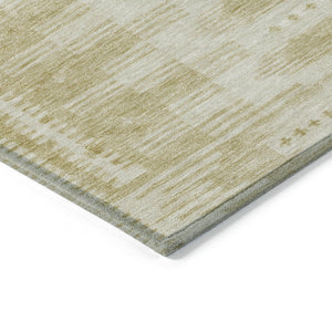 HomeRoots 8' Gold and Beige Geometric Round Washable Area Rug for Indoor & Outdoor Spaces - Stylish Comfort 625812