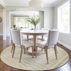 HomeRoots 8' Gold and Beige Geometric Round Washable Area Rug for Indoor & Outdoor Spaces - Stylish Comfort 625812