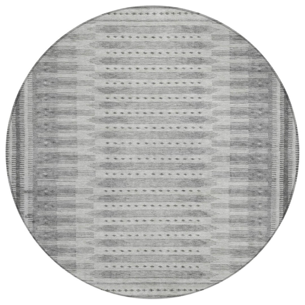 HomeRoots 8' Gray and Silver Round Geometric Area Rug – Modern, Washable Design for Indoor & Outdoor Spaces! 625818