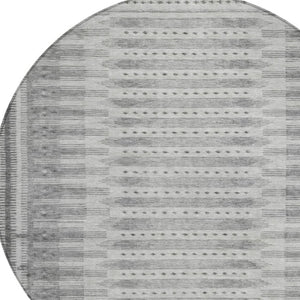 HomeRoots 8' Gray and Silver Round Geometric Area Rug – Modern, Washable Design for Indoor & Outdoor Spaces! 625818