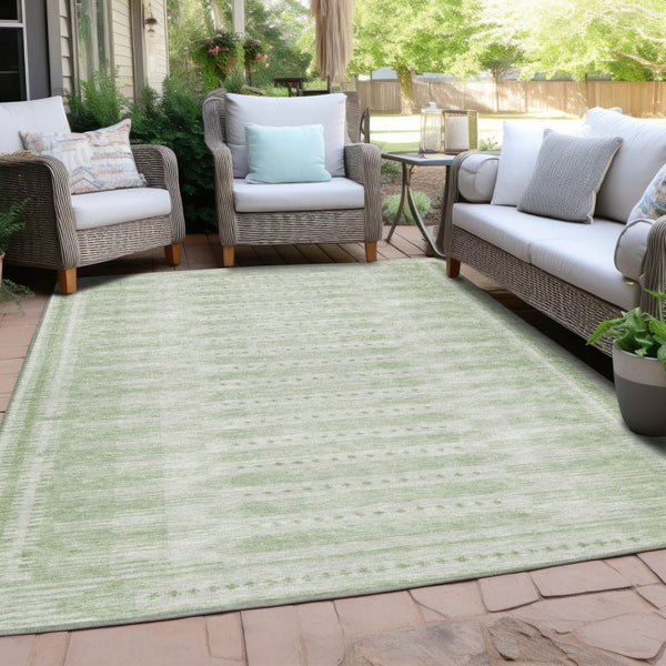 HomeRoots 5' Geometric Sage and Ivory Area Rug - Washable, Stylish, Durable for Indoor and Outdoor Use! 625829