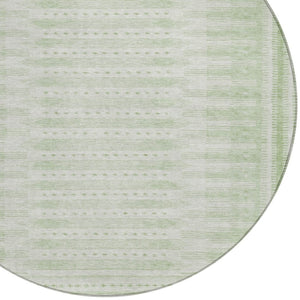 HomeRoots 8' Sage and Ivory Round Geometric Rug - Stylish, Washable Indoor/Outdoor Area Rug for High-Traffic Spaces 625830