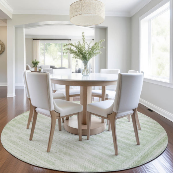HomeRoots 8' Sage and Ivory Round Geometric Rug - Stylish, Washable Indoor/Outdoor Area Rug for High-Traffic Spaces 625830