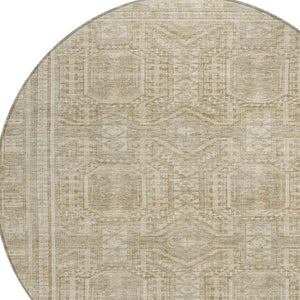 HomeRoots 8' Beige and Ivory Round Geometric Area Rug - Washable, Durable, Perfect for Indoor & Outdoor Spaces 625896