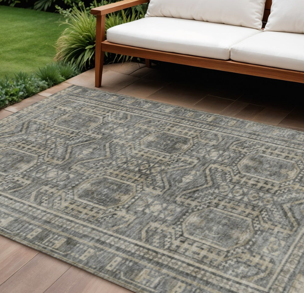 HomeRoots 8' X 10' Stylish Pewter and Beige Geometric Indoor-Outdoor Area Rug – Washable, Durable, Versatile! 625927