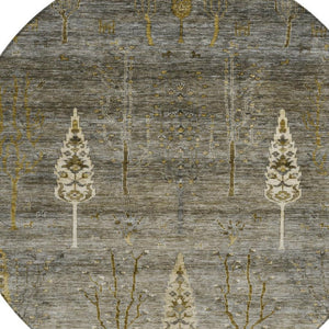 HomeRoots 8' Round Floral Pewter and Gold Area Rug - Washable, Durable, Indoor/Outdoor Charm for Any Space 625998