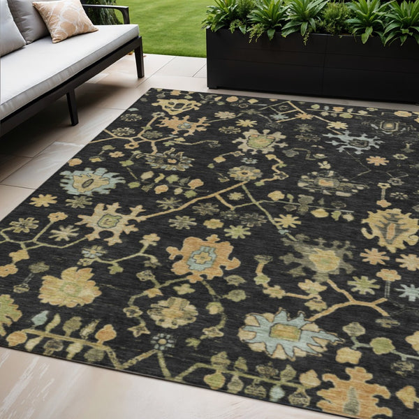 HomeRoots 5' Black and Gold Floral Area Rug - Elegant Washable Indoor/Outdoor Design for Any Space 626195