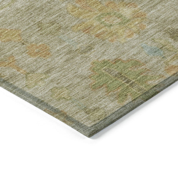 HomeRoots 8' Round Floral Area Rug in Khaki & Beige - Washable, Stain-Resistant Design for Indoor/Outdoor Use 626226